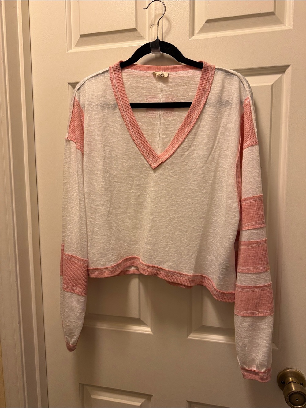 POL White V-Neck Pullover with Pink Trim